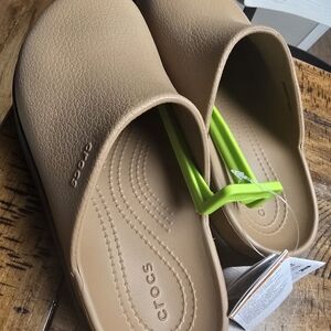 Crocs Women's Classic Clog - Khaki